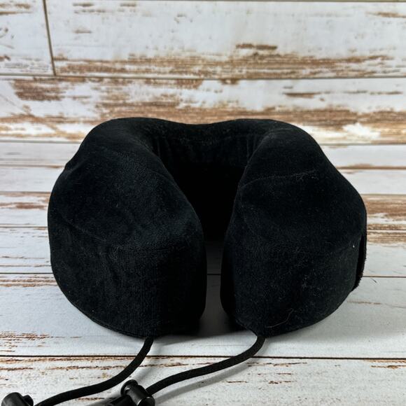Cabeau Memory Foam Travel Pillow – Black Velour – Neck Support – Tested - Picture 1 of 4